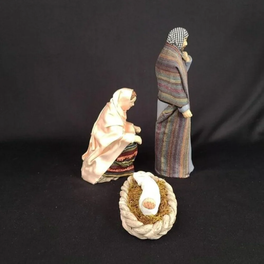 Hestia Holy Family 3 Figurines Christmas Nativity Companions Coll  26929 Vintage
